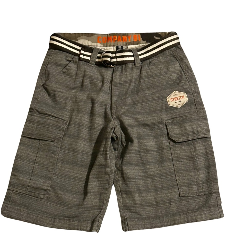Cargo shorts with belt